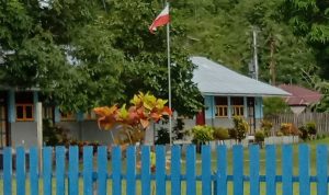bendera sd waci terbalik