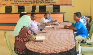 KNPI Haltim saat tatap muka dengan Komisioner KPU