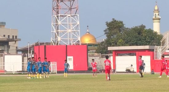 U13
